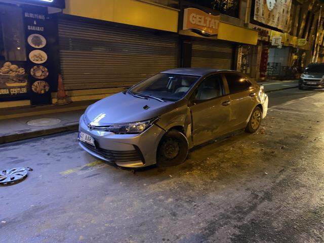 Alkollü şekilde çaldığı kamyonla, 10'dan fazla araca çarptı! Şehir savaş alanına döndü Alkollü şekilde çaldığı kamyonla, 10'dan fazla araca çarptı! Şehir savaş alanına döndü