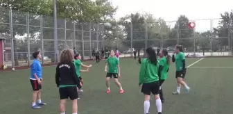 Golleriyle adından söz ettiren genç kadınlar, yeni sezon için iddialı
