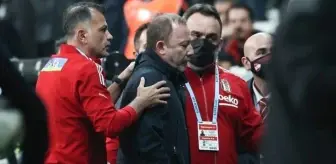 Sergen Yalçın, Sivasspor maçında gördüğü kırmızı kart pozisyonunun iç yüzünü anlattı