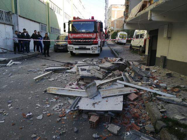 İstanbul'da bir apartmanda patlama! Yaralılar hastaneye sevk edildi