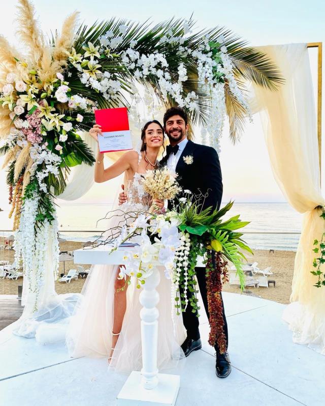 Adı Gökhan Çıra ile anılan eski Survivor yarışmacısı Melis Emirbayer, evlendi