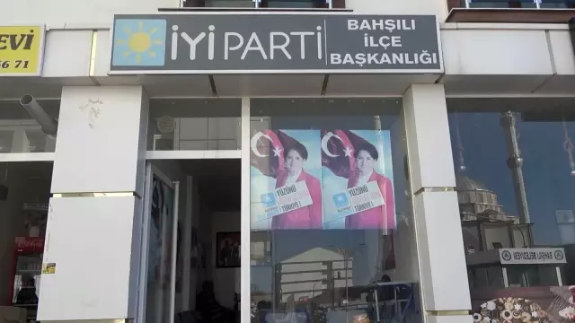 İYİ Parti Bahşılı'da üye krizi toplu istifa getirdi! İlçe başkanı ve yönetimi görevi bıraktı