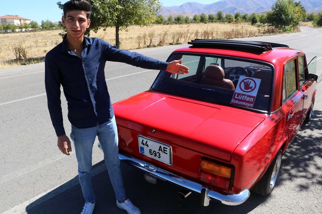 1974 model Murat 124 için 60 bin TL harcadı, aracın son halini görenler gözlerine inanamıyor 1974 model Murat 124 için 60 bin TL harcadı, aracın son halini görenler gözlerine inanamıyor