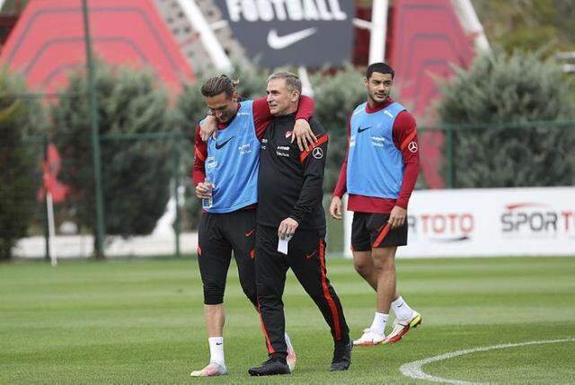 Alman kuralları devrede! Stefan Kuntz'tan A Milli Takım'a şınav çekme cezası