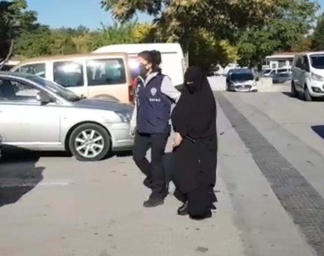 Son Dakika: INTERPOL tarafından kırmızı bültenle aranıyordu! Rus uyruklu DAEŞ militanı Ankara'da yakayı ele verdi Son Dakika: INTERPOL tarafından kırmızı bültenle aranıyordu! Rus uyruklu DAEŞ militanı Ankara'da yakayı ele verdi