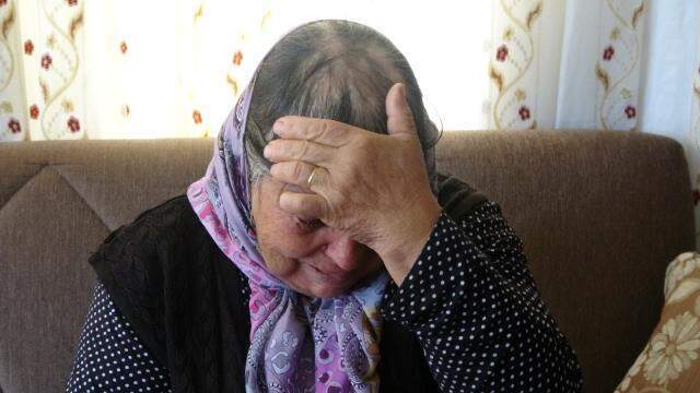 Kardeşlerin miras kavgasında inanılmaz görüntüler! Ablalarının saçlarını yolup üzerinden traktörle geçtiler Kardeşlerin miras kavgasında inanılmaz görüntüler! Ablalarının saçlarını yolup üzerinden traktörle geçtiler