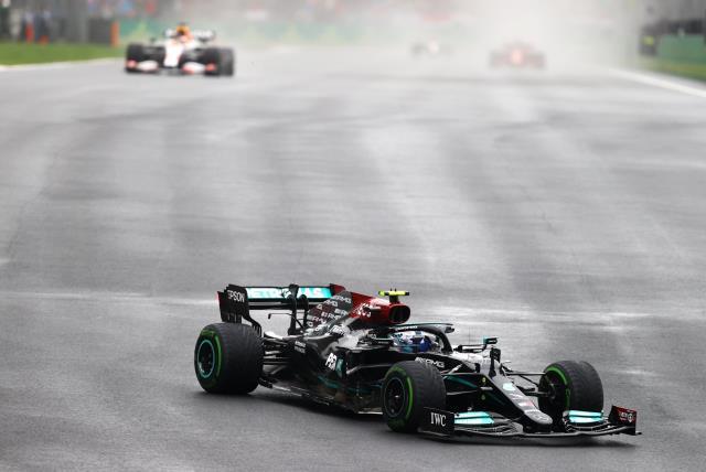 Son Dakika: Formula 1 Türkiye Grand Prix'sini Valtteri Bottas kazandı! Hamilton mucizeyi gerçekleştiremedi