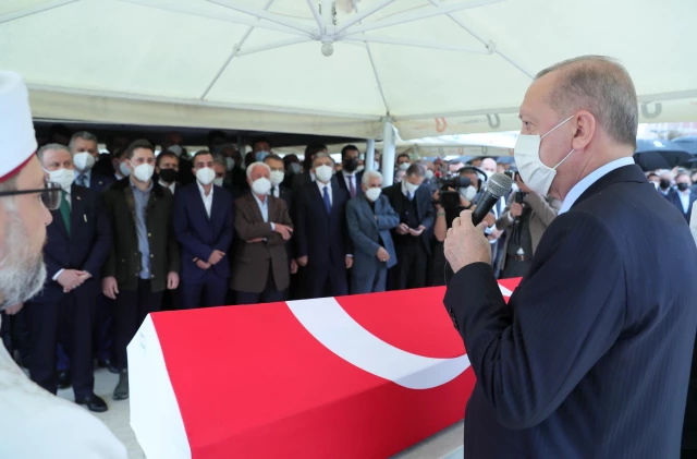 Cumhurbaşkanı Erdoğan, AK Parti Milletvekili İsmet Uçma'nın cenazesine katıldı