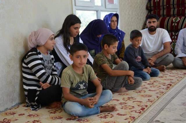 İki ailenin kanlı kavgası, soyadları aynı olan 12 ailenin hayatını kararttı! 160 kişi köyünü terk etmek zorunda kaldı