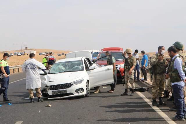 Şanlıurfa'da ateş açılan otomobildeki baba öldü, oğlu yaralandı