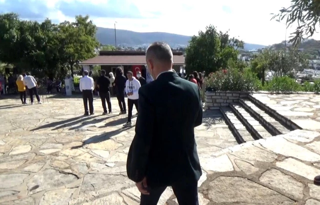 Cevat Şakir'in anma töreninde kriz! Emekli öğretmenin sözleri sonrası kaymakam etkinliği terk etti