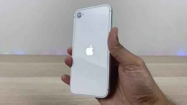 Şimdiye kadarki en ucuz Iphone olması beklenen model, önümüzdeki ilkbaharda piyasaya çıkacak