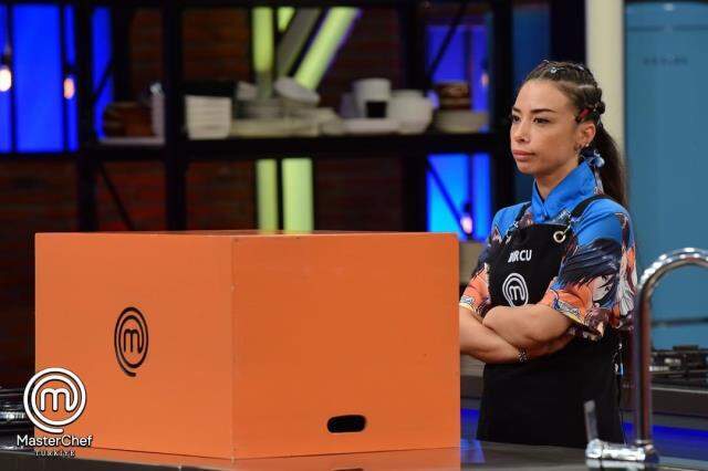 MasterChef Türkiye yeni sezonunda bir ilk! Kırmızı takım, rakibini hezimete uğrattı