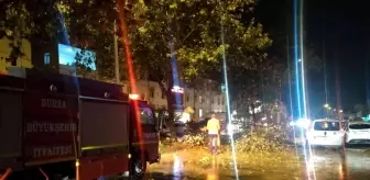 Bursa'da sağanak ve dolu yağışı hayatı felç etti