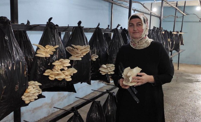 80 TL sermeye ile başladı şimdi 500 metrekare tesiste üretim yapıyor! Emine Erdoğan'ın bile takdirini kazandı