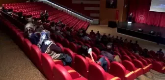 İbrahim Erkal'ın hayatını anlatan 'Ömrüm' adlı belgeselin galası yapıldı