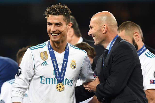 Manchester United'da zorunlu ayrılık! Ya Ronaldo gidecek ya da hoca