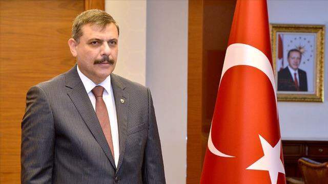 Çorum Valisi Mustafa Çiftçi'den korkutan açıklama: Test yaptığımız her 100 kişiden 20'si pozitif çıkıyor Çorum Valisi Mustafa Çiftçi'den korkutan açıklama: Test yaptığımız her 100 kişiden 20'si pozitif çıkıyor