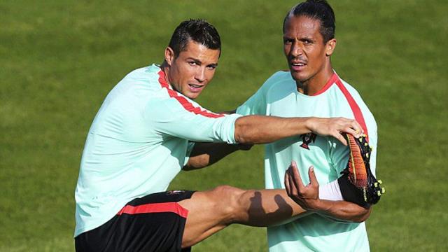 Cristiano Ronaldo'nun bir telefonu Bruno Alves'in futbolu bırakmasına engel oldu
