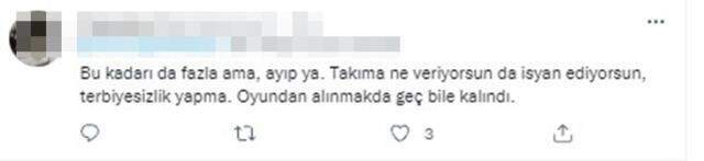 Mesut artık taraftarın da sabrını taşırdı! Milyonlar seyrederken hocasına etmediği küfür kalmadı Mesut artık taraftarın da sabrını taşırdı! Milyonlar seyrederken hocasına etmediği küfür kalmadı