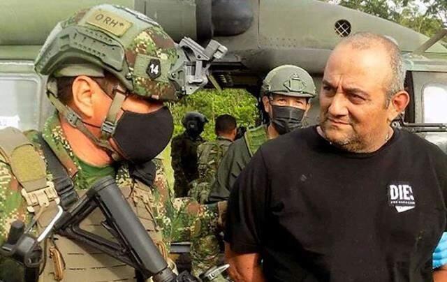 İşte dev operasyonun tüm ayrıntıları! Suç makinesi Otoniel yakalamak için 500 asker, 22 helikopter görev yaptı