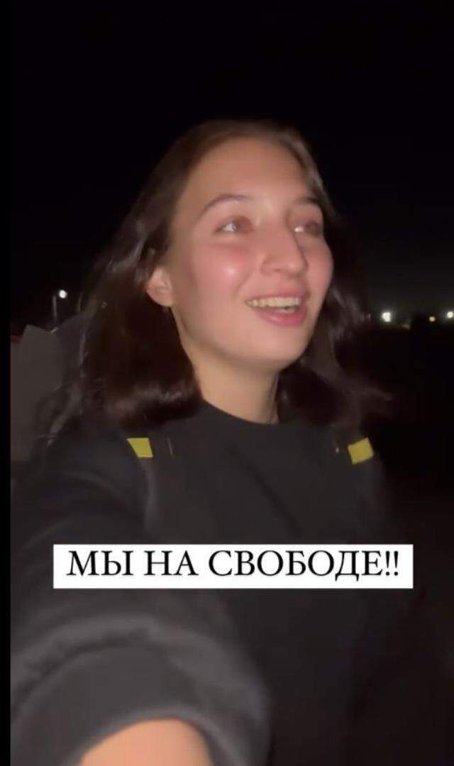 Orman yangını sonrası tutuklanıp serbest kalan 7 Rus turist mutluluklarını sosyal medyadan paylaştı Orman yangını sonrası tutuklanıp serbest kalan 7 Rus turist mutluluklarını sosyal medyadan paylaştı