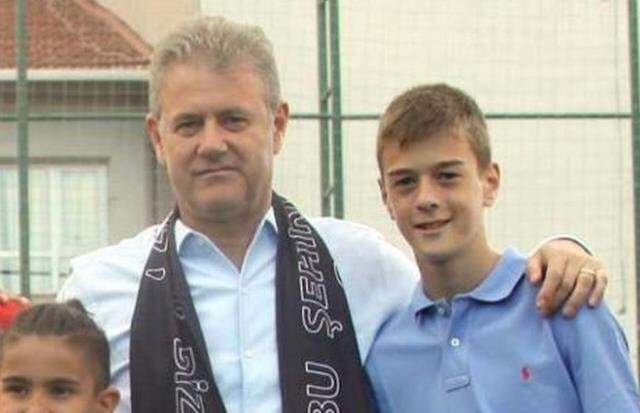 Türkiye Futbol Federasyonu eski başkanı Mahmut Özgener'in oğlu, Süper Lig ekibinde maça çıktı Türkiye Futbol Federasyonu eski başkanı Mahmut Özgener'in oğlu, Süper Lig ekibinde maça çıktı