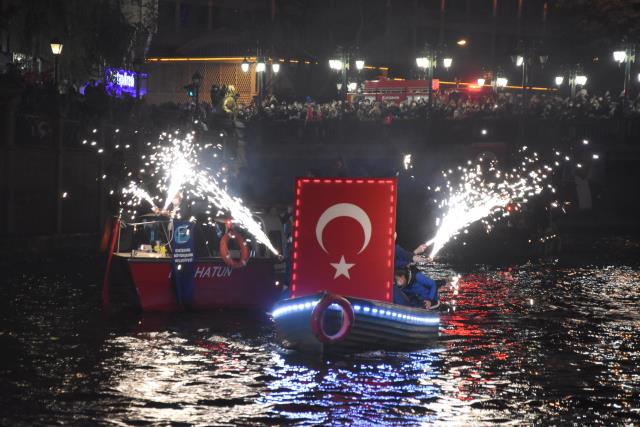 Cumhuriyet Bayramı coşkusu! 29 Ekim tüm yurtta kutlanıyor