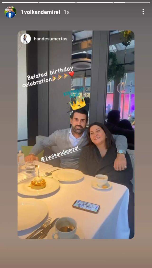 Fenerbahçe taraftarı, Volkan Demirel'i sildi! Hande Sümertaş'la paylaştığı fotoğrafa tepkiler çığ gibi