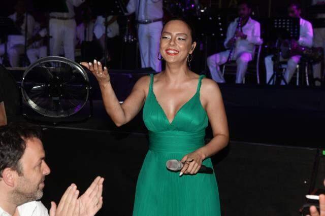 Görenler tanıyamıyor! İşte Ebru Gündeş'in hiç bilinmeyen fotoğrafları