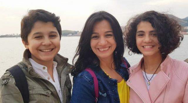 İzmir depreminde ikiz yeğenlerini kaybeden İclal Aydın, ölüm yıl dönümünde yaptığı paylaşımla duygulandırdı İzmir depreminde ikiz yeğenlerini kaybeden İclal Aydın, ölüm yıl dönümünde yaptığı paylaşımla duygulandırdı