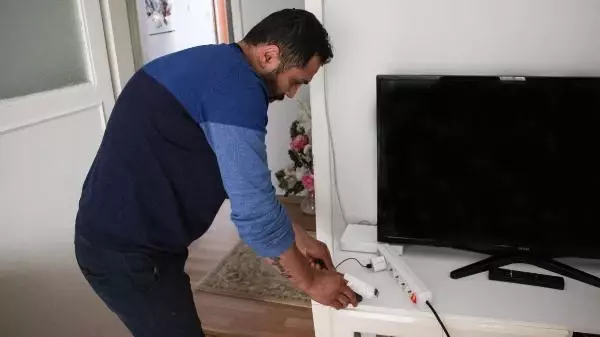 Lisanslı diye aldığı powerbank, bomba gibi patladı! Kopan parmağıyla hastaneye koştu