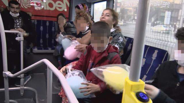 Metrobüs duraklarında dilenci operasyonu! Kadınlar ortalığı birbirine kattı, çocuklar ağladı Metrobüs duraklarında dilenci operasyonu! Kadınlar ortalığı birbirine kattı, çocuklar ağladı