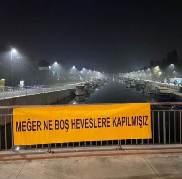 Fenerbahçe stadının çevresinde gece operasyonu! Taraftarlar her yere aynı pankartı astı