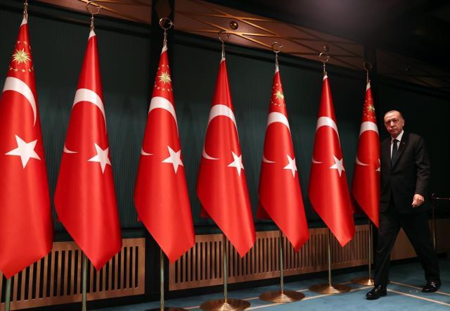 Son Dakika: Erdoğan, şehit yakınına küfreden Türkkan'a tepki gösterdi: Neresinden tutarsanız alçaklık