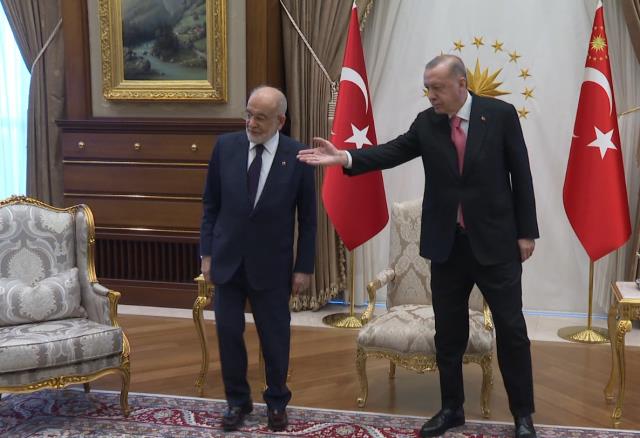 Cumhurbaşkanı Erdoğan ve Temel Karamollaoğlu görüşmesine damga vuran koltuk detay