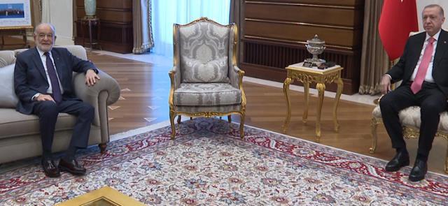 Erdoğan ve Temel Karamollaoğlu görüşmesinde dikkat çeken koltuk detayı