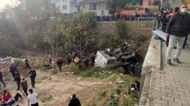 Öğrenci servisinin dereye yatağı uçtuğu kazada yaşamını yitirenlerin sayısı 3'e yükseldi