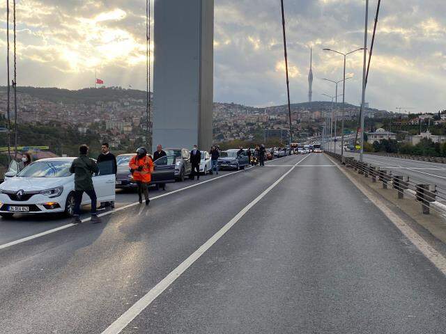 Saat 9'u 5 geçe hayat 1 dakika durdu Saat 9'u 5 geçe hayat 1 dakika durdu