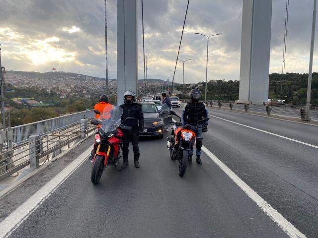 Saat 9'u 5 geçe hayat 1 dakika durdu Saat 9'u 5 geçe hayat 1 dakika durdu