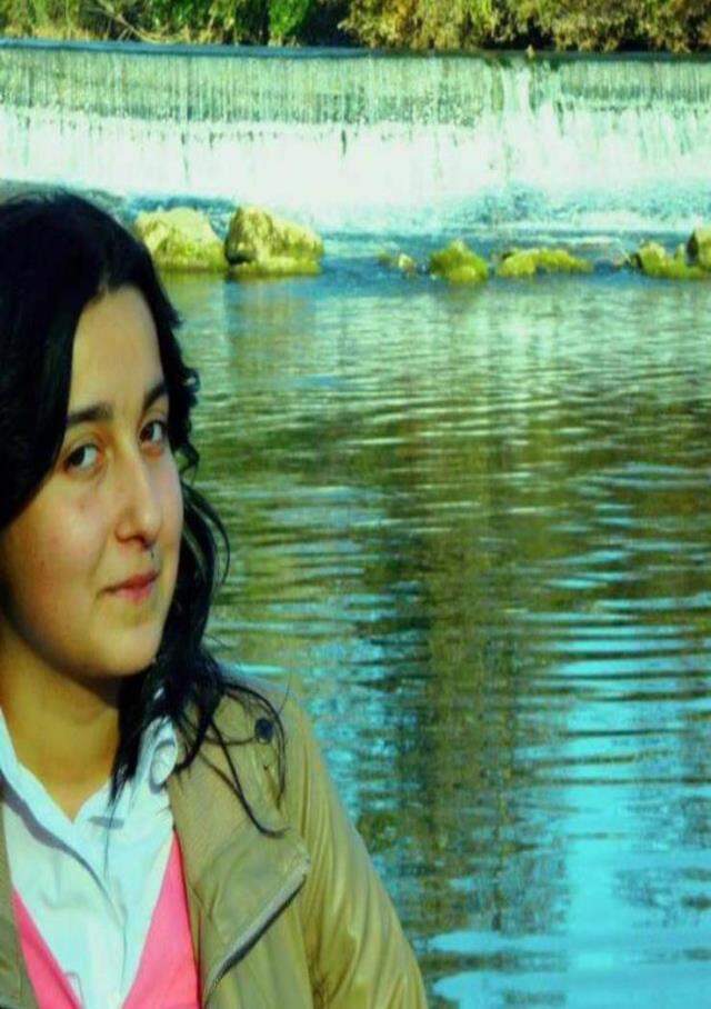 Telefonda tartıştığı eski sevgilisini iş yerine giderek öldürdü Telefonda tartıştığı eski sevgilisini iş yerine giderek öldürdü