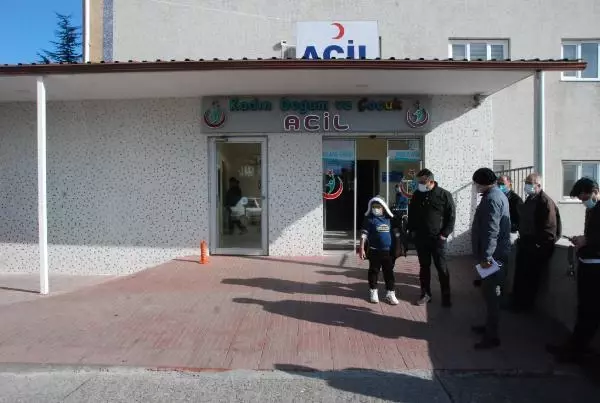 Bartın'da 417 öğrenci aynı şikayetle hastanelik oldu, soruşturma başlatıldı