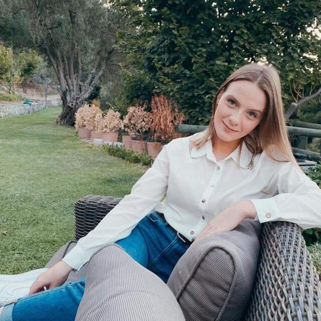 Kırık Hayatlar dizisinin oyuncusu Hatice İrkin, çekimlerde yüz felci geçirdi