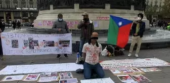 Paris'te Beluç milliyetçisinden gözü kapalı protesto