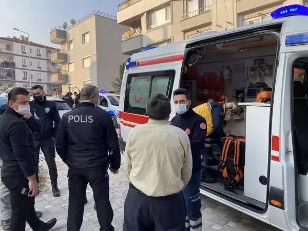 Manisa'da bir garip olay! Önce evini, sonra kendini ateşe verdi