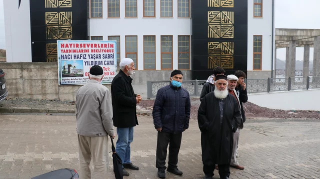Yalova'da bir cami manzarayı kapattığı iddiasıyla mahkemeye verildi