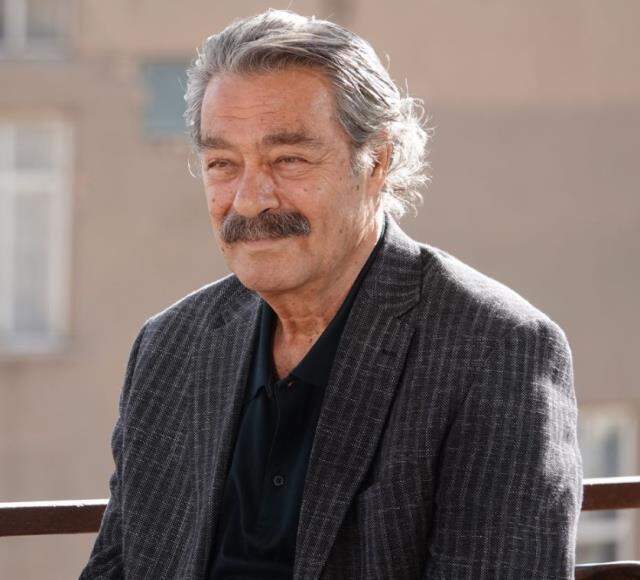 Son Dakika: Kadir İnanır'ın sağlık durumu hakkında: Felç riski yok, beyin damar tıkanıklığı şüphesiyle gözetimde Son Dakika: Kadir İnanır'ın sağlık durumu hakkında: Felç riski yok, beyin damar tıkanıklığı şüphesiyle gözetimde