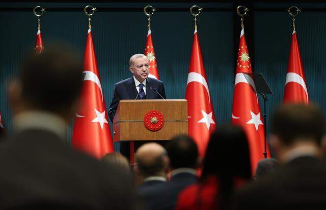 Son Dakika! Erdoğan'dan döviz artışı açıklaması: Kurdaki rekabet gücü istihdamda artışa yol açar