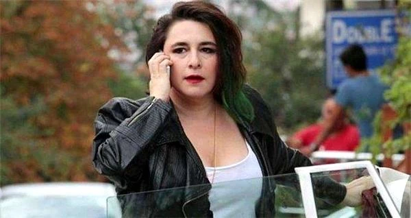 Oyuncu Esra Dermancıoğlu'ndan cinsel içerikli film itirafı