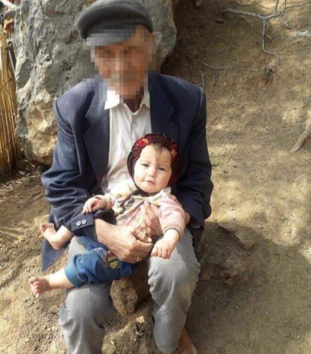 Müslüme'nin tutuklanan dedesi, drone ile yapılan arama çalışmalarını izlemiş Müslüme'nin tutuklanan dedesi, drone ile yapılan arama çalışmalarını izlemiş